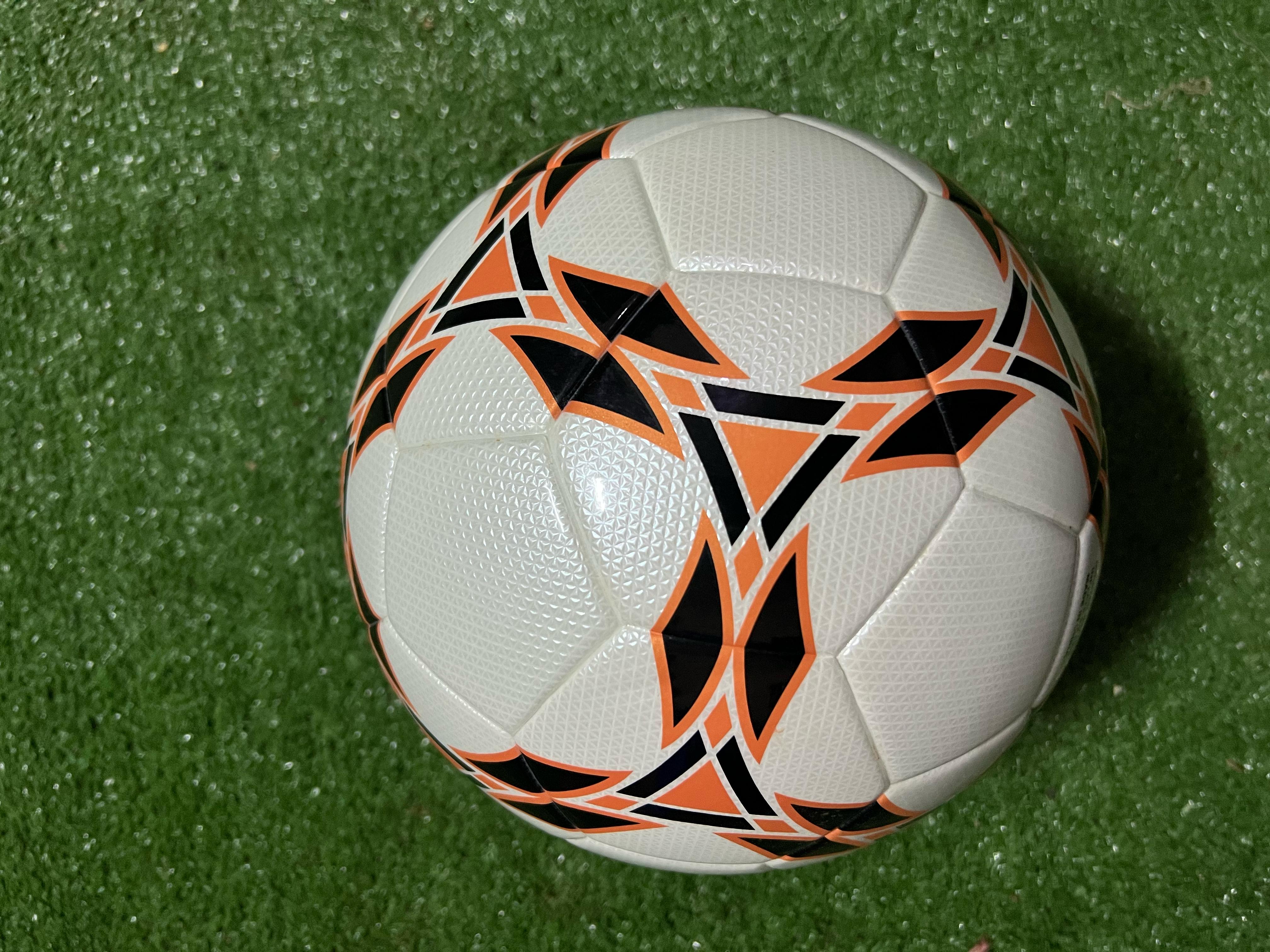 MIKASA FIFA QUALITY PRO Official Match Ball For Football Size 5 PLUS FREE PUMP