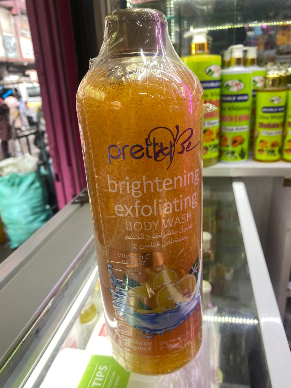 body wash brightening and exfoliating vitamin c