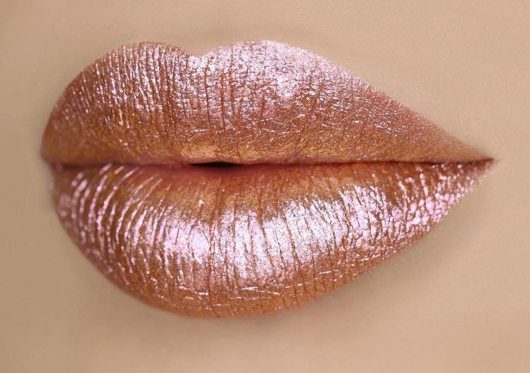 Signature Classy Lipstick Solid Colours Moisture Lipsticks