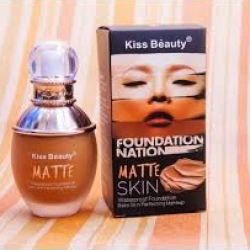 24hrs Matte Liquid Foundation for perfect make-up