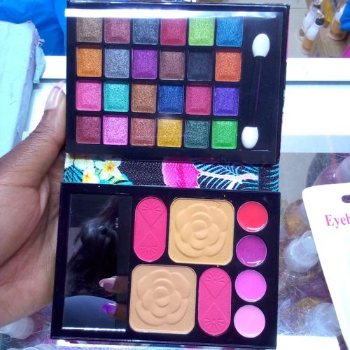 Fancy 24Colours Matte Eyeshadow Palette - Assorted with powder and blush