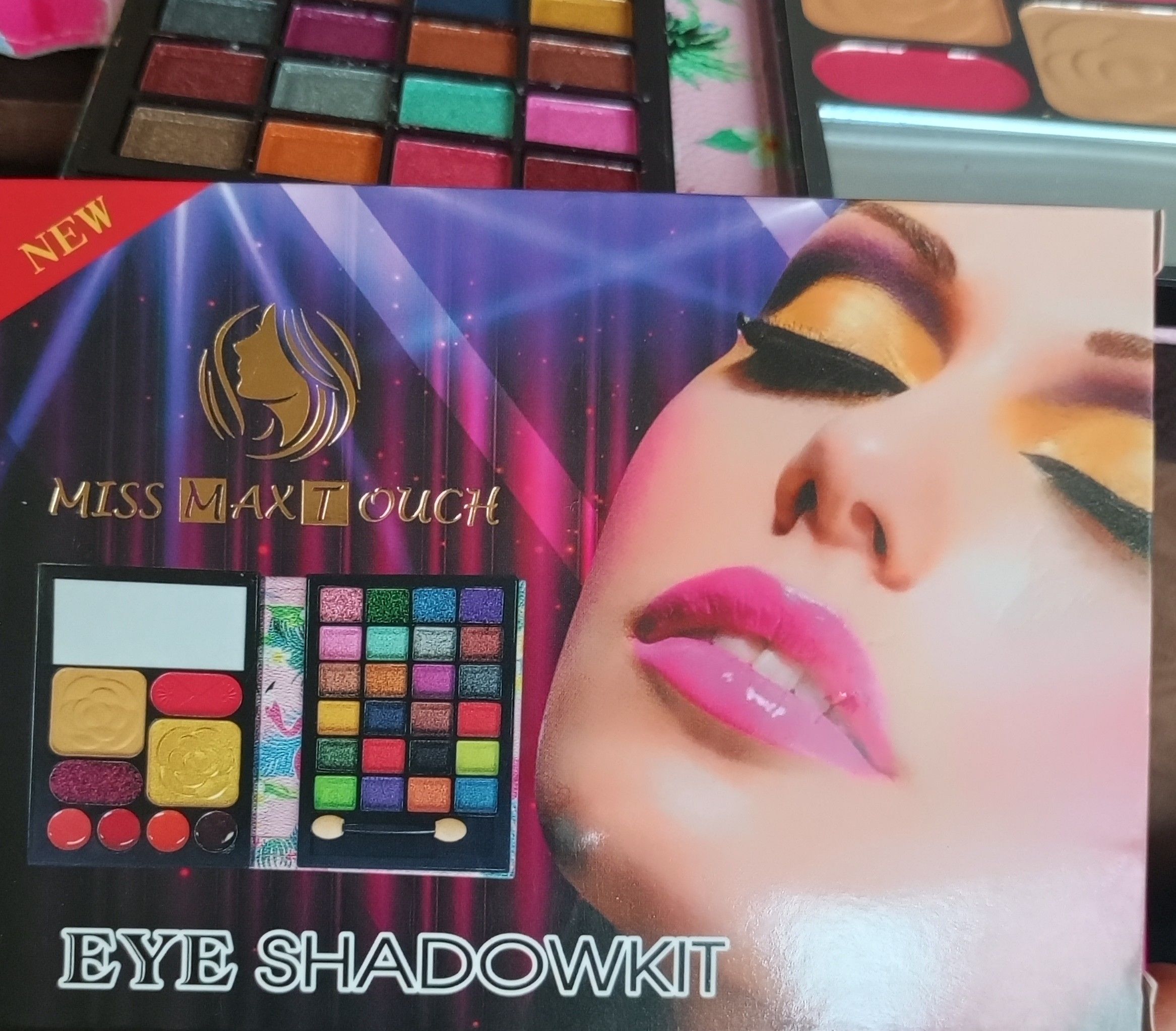 Fancy 24Colours Matte Eyeshadow Palette - Assorted with powder and blush