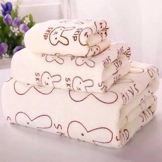 Baby Bath Towel 3Pcs Set  with Microfibre Print, Soft, Absorbent Towel Set for Daily Use, 70 x 140 cm + 36 x 74 cm + 25 x 25 cm