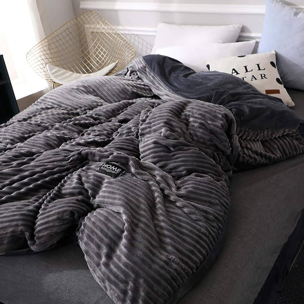 Luxury 6x6 Velvet Duvet – Super Warm, All-Season Must-Have!- ***No Bedsheets/Pillowcase***