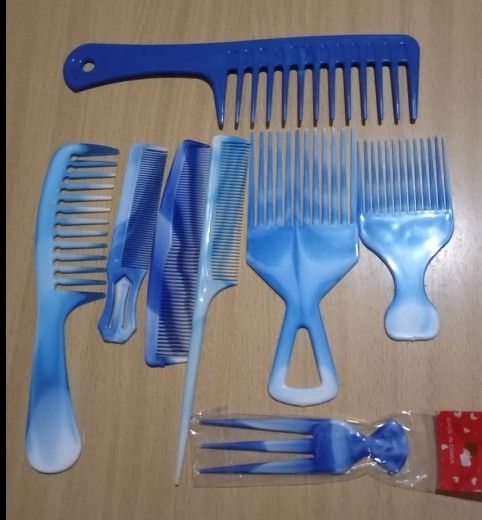 8Pcs Fine-Tooth, Wide-Tooth, Rat Tail and Dual-Purpose Comb.Hair Combs for Men and Women