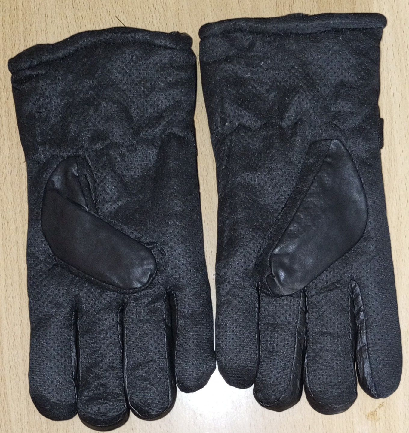 Fingerless Tactical Gloves Men Women Knuckles Protective Gear Hand Driving Climbing Cycling Bicycle Riding, Gym, Sports - Small Fitting, Unisex