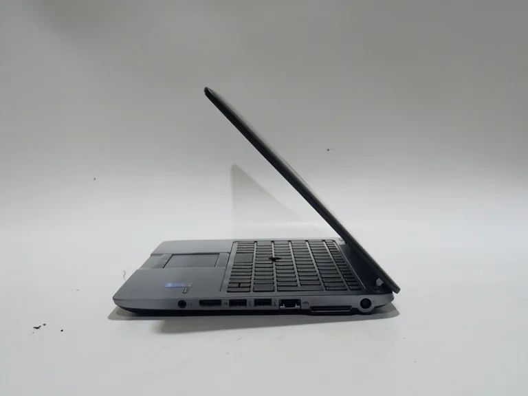 HP EliteBook 820 G2 Laptop: 12.5-Inch Display, Intel Core i5 5th Gen, 8GB RAM, 500GB HDD - Compact and Efficient Performance