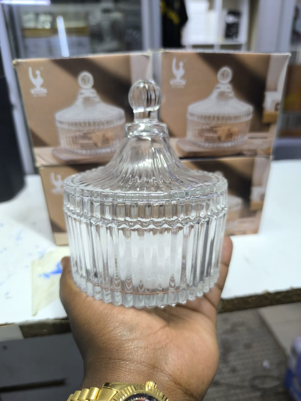 Glass Sweets Jar with Lid, glass Sugar dish, Taxually Large Candy Dish glass Storage Containers for Candy,Cookies,Buffet , Decorative Jars for Made of glass material, Party Wedding