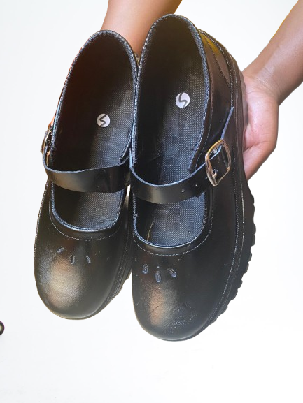 New Arrival Children Girls Ladies Women Black Back to School Pure Genuine Leather shoes,with an easy adjustable strap fastening,comfortable and chic, available in all sizes