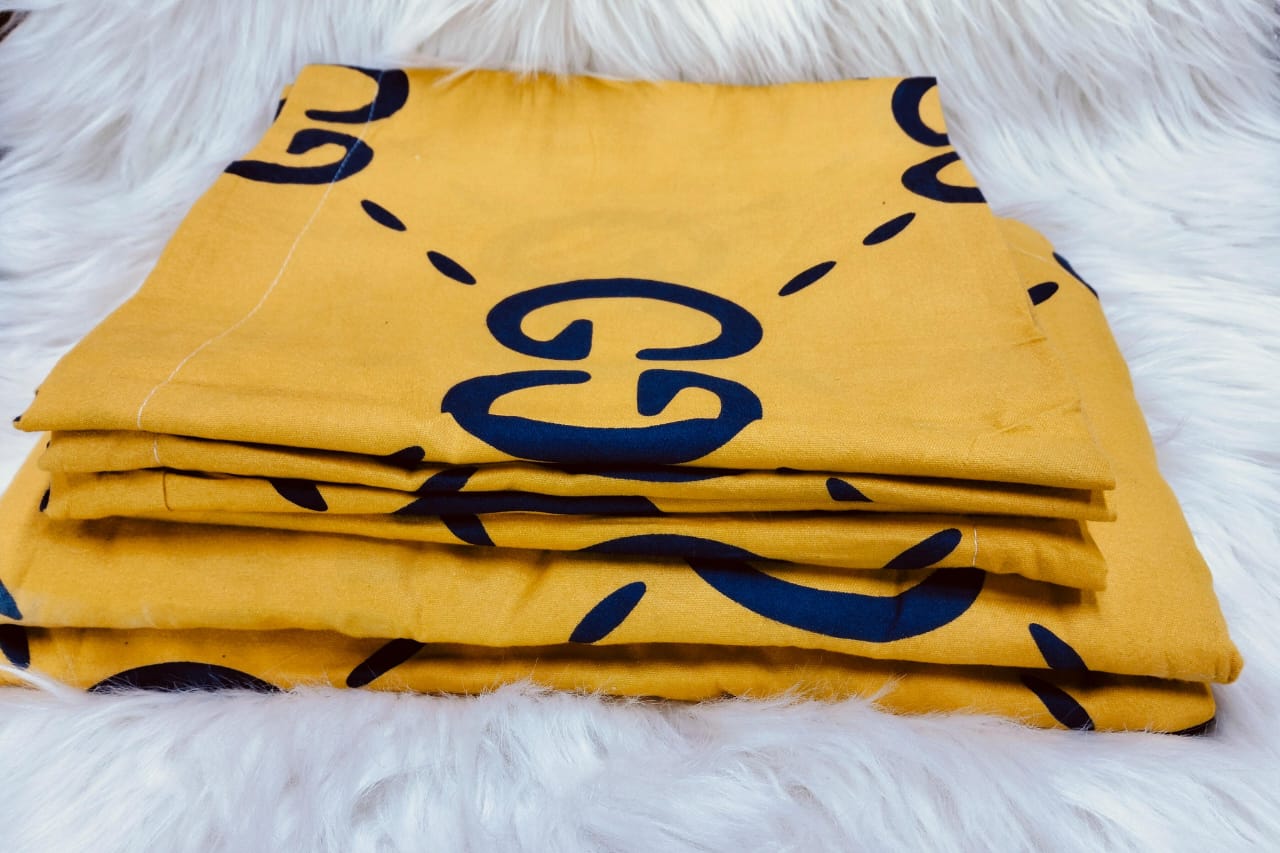 6pc set bedsheets 6*6 (2 Bed sheets, 4 pillow cases) Cotton Bedsheets Set comes as 2pcs of Bedsheet and 4pcs of Pillow Cases Bedding Set