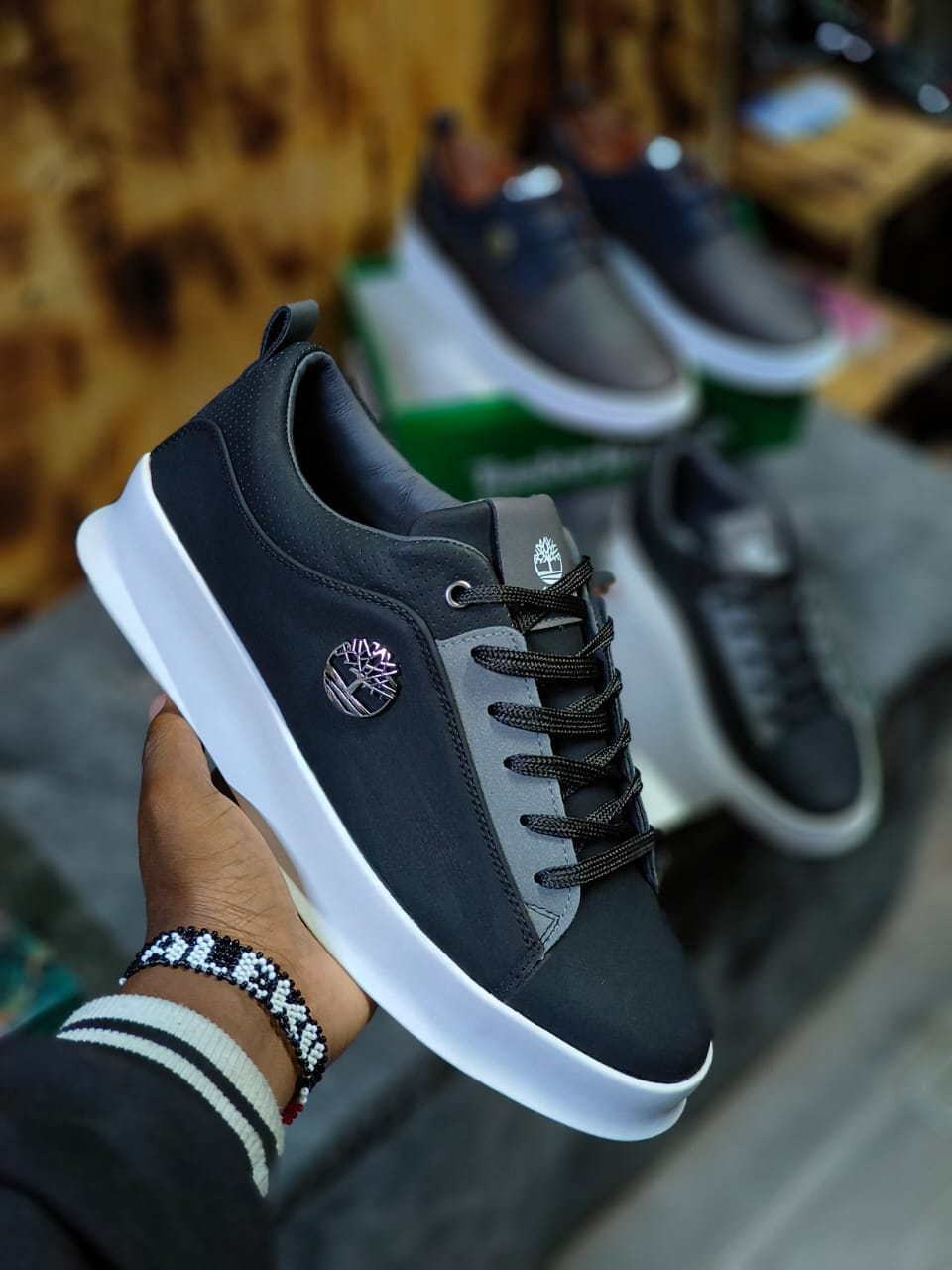LIMITED OFFER!!! Timberland Casual Classic Mens and Womens Shoes, Unisex Comfortable Lace Up Sneakers Fashionable Unisex Shoes Low Cut Sneakers Girls and Boys Sports Shoes Sizes (40-45)