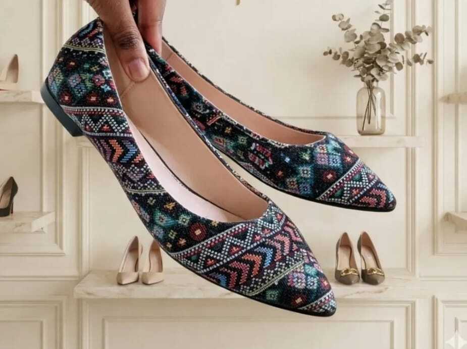 Assorted Women’s Tribal Print Pointed-Toe Flat Shoes – Ethnic Pattern Comfort Pumps for Office, Casual & Everyday Wear