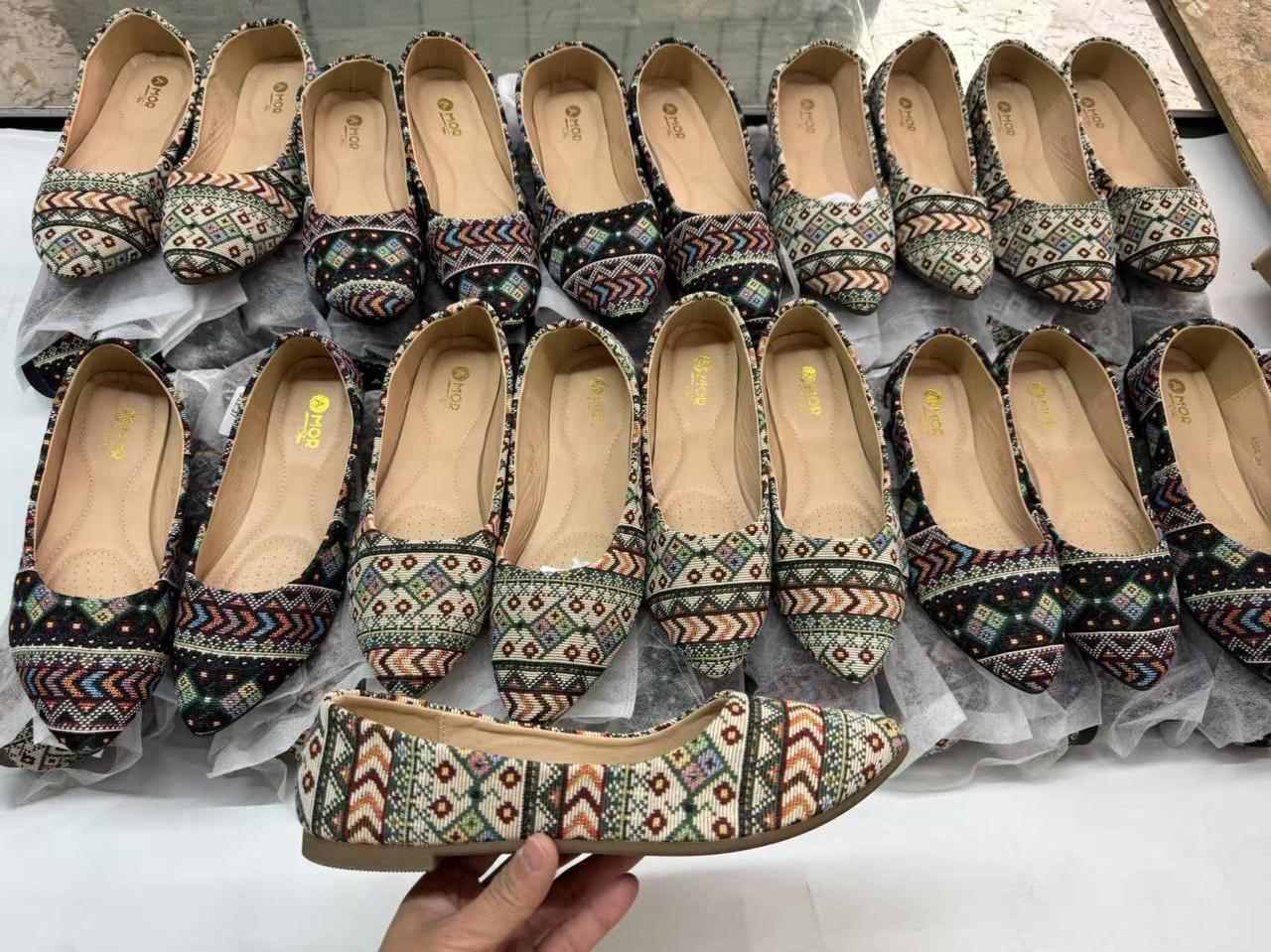 Assorted Women’s Tribal Print Pointed-Toe Flat Shoes – Ethnic Pattern Comfort Pumps for Office, Casual & Everyday Wear