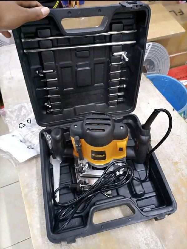 Dera wood router with bits 1200W