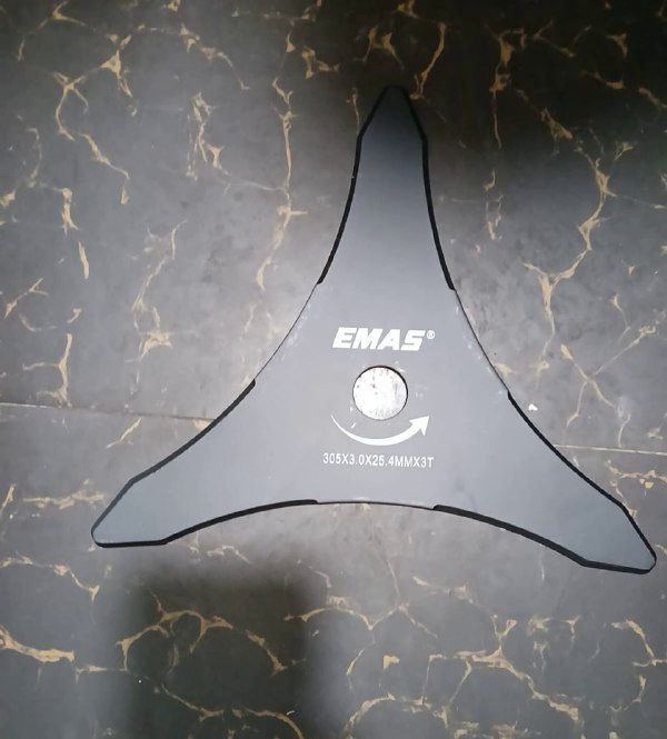 Quality Brush cutter blade 3T