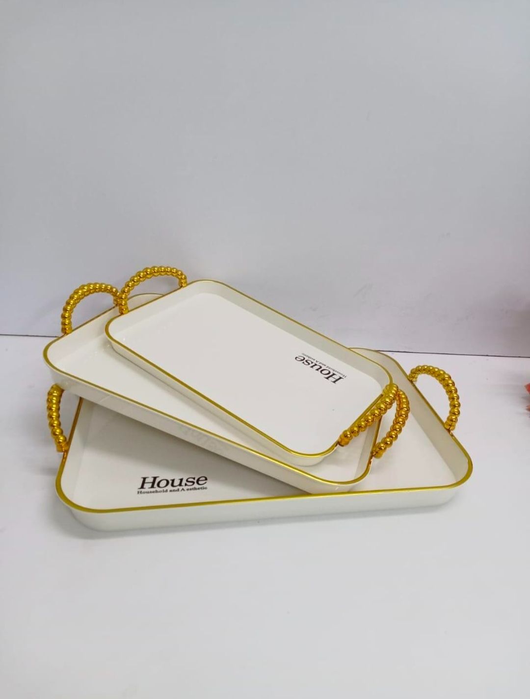 SET OF THREE 3 SERVING TRAYS, LIGHT TO CARRY, BEAUTIFUL HANDLES, STRONG AND DURABLE TRAYS KITCHEN/DINING TRAY