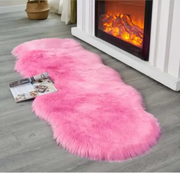FLUFFY/WOOL/CHIWAWA CARPET SOFT MAT SUITABLE FOR SITTING ROOM AND BED ROOM FLUFFY BEDSIDE/DASHBOARD MAT CHIWAWA MAT