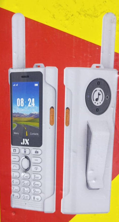 JX T3 SCREEN 2.4’’ BATTERY 4000MAH VIBRATION FM WIRELESS BIG TORCH LIGHTHD CAMERA KABAMBE/MULIKA MWIZI/BUTTON MOBILE PHONE AERIAL PHONE 1 YEAR WARRANTY ON OFFER