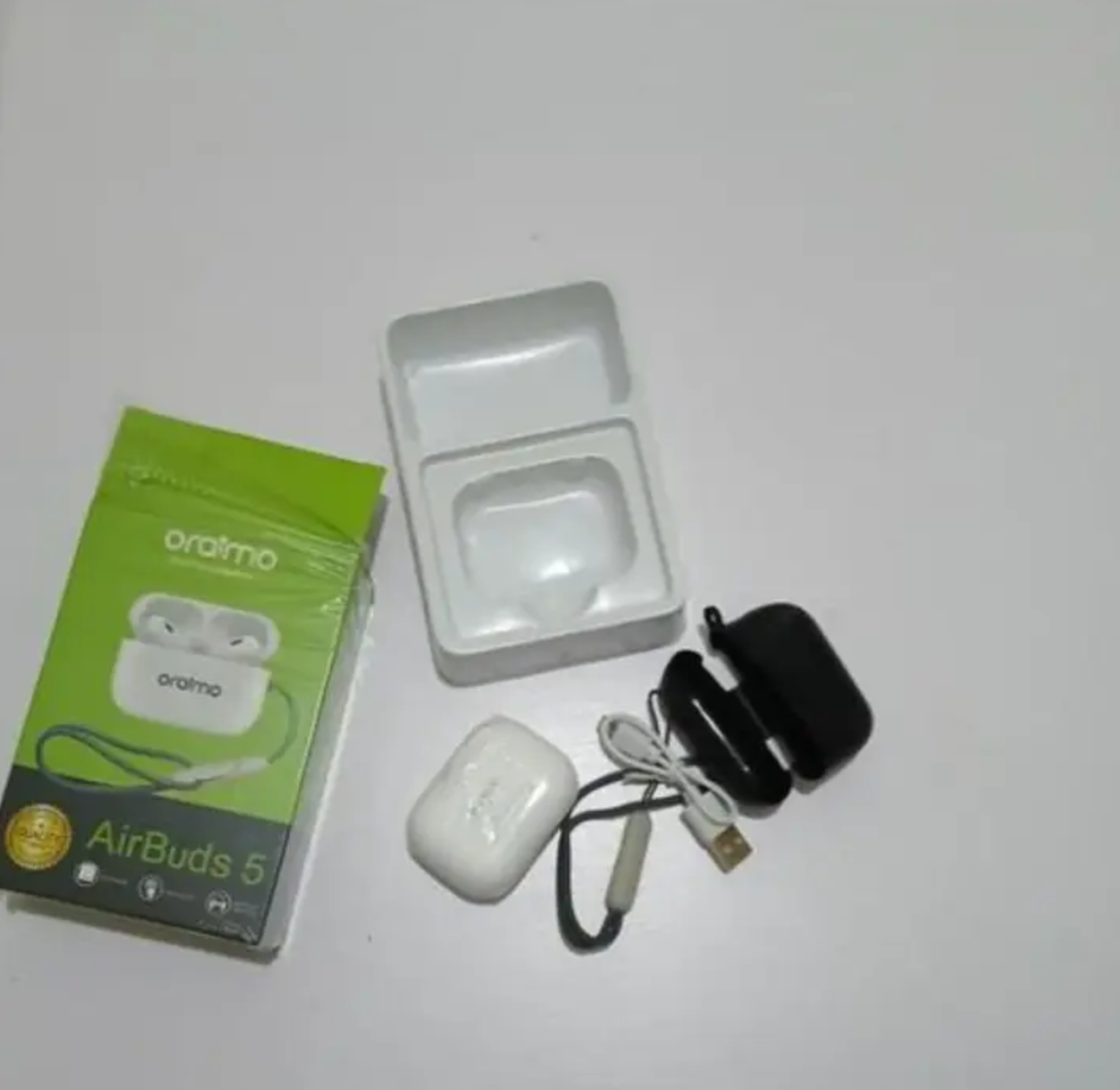 ORAIMO AIRBUDS 5 WIRELESS BLUETOOTH EARBUDS HEAVY BASS SOUND EARPODS, AIRPODS, EARBUDS, HEADPHONES, EARPHONES BLUETOOTH CONNECTION FOR ANDROID