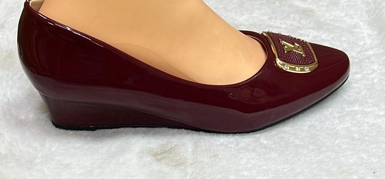 CLEARANCE SALE OFFER ⚡⚡New Arrival 🔥  Quality 🔥 Victorious Flat wedge Heels 🔥🔥 high quality 🧨💥 Women Shoes women shoes🔥