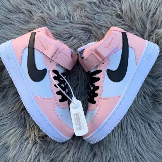 ORIGINAL CLASSIC Airforce 1 GIRLS HIGH CUT quality Air force 1 poisonous ladies shoes ⚡ High quality unisex sneakers⚡ 🔥❤️‍🔥 very cute looking 🥰unisex Airforce 1 shadow women/men original sneakers⚡✨