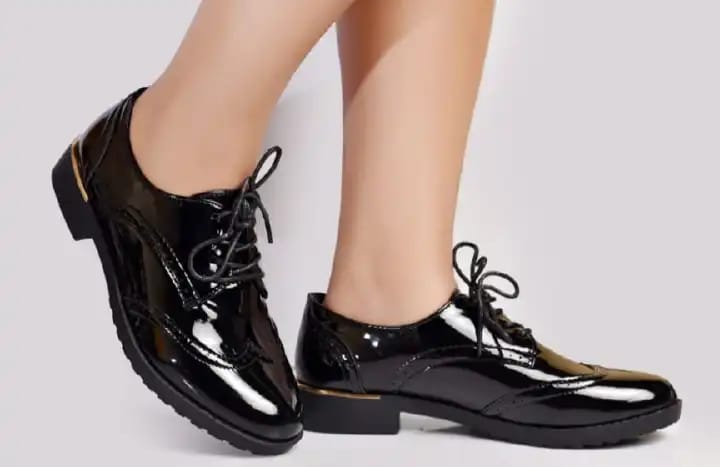BROGUES,WEDGE⚡Original high quality official ladies ,women flat shoes all sizes❤‍🔥ladies boyfriend classic block heel raced women flat shoes women all seasons brogues❤‍🔥very cute daily official shoe