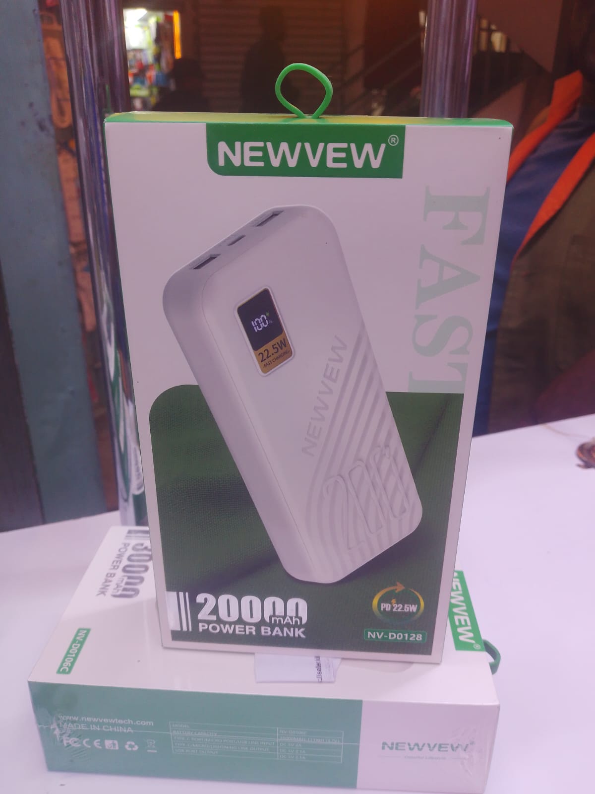 Newview 20,000 Mah high performance powerbank💥quick charging💥Compatible with all device brands