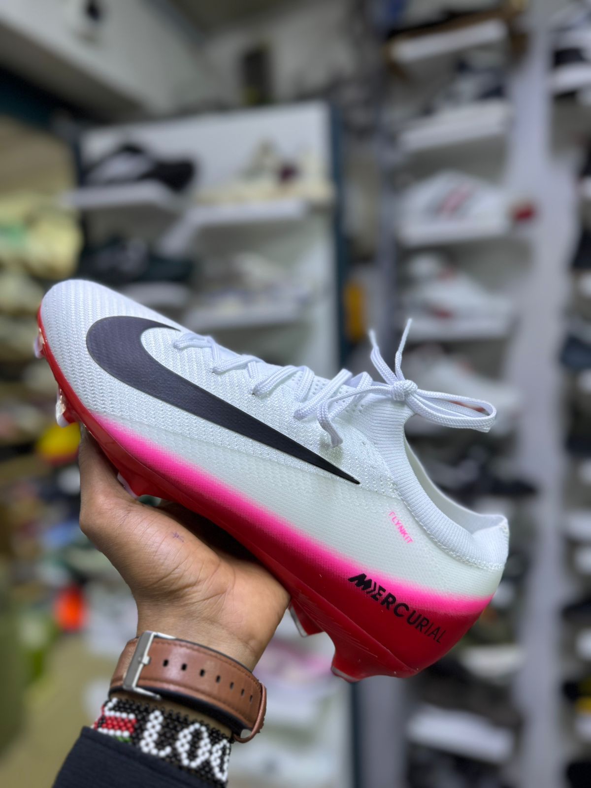 ⚽🔥 Mercurial Air Zoom Football Boots Built for Speed. Designed to Stand Out Take your game to the next level with lightweight boots made for explosive pace and sharp control. Perfect for players w