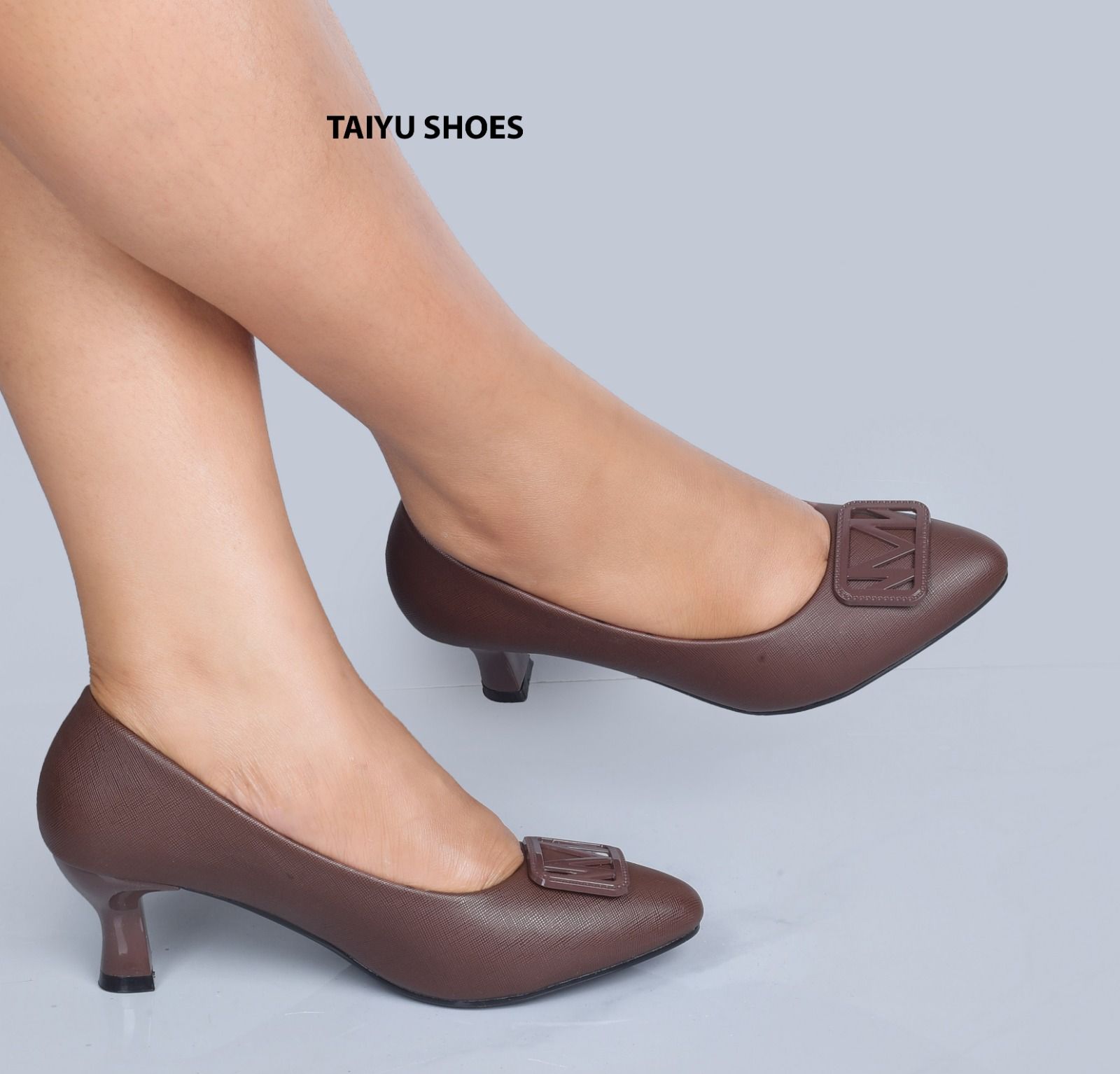 👠✨ Taiyu Classic Low-Heel Pumps – Elegance You Can Walk In ✨👠Upgrade your everyday look with these stylish, comfortable low heels designed for modern women who want both class and ease