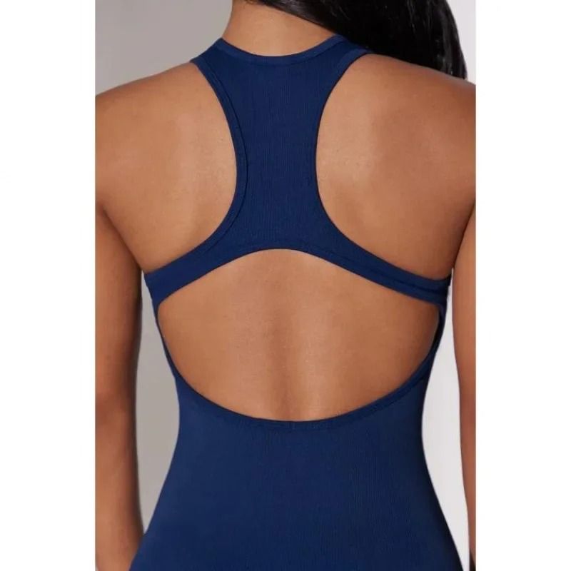 Women’s Yoga Fitness Set with Exposed Backstrap – High-Stretch Workout Top with Chest Pad and Tight Body Design – Stylish Sportswear for Training, Yoga, or Casual Wear – Comfortable, Breathable Fabric