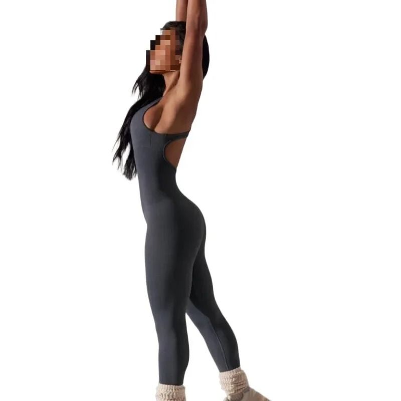 Women’s Yoga Fitness Set with Exposed Backstrap – High-Stretch Workout Top with Chest Pad and Tight Body Design – Stylish Sportswear for Training, Yoga, or Casual Wear – Comfortable, Breathable Fabric