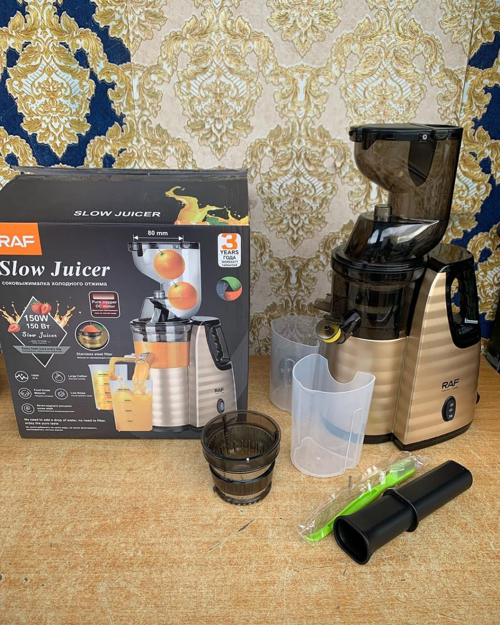 Raf slow juicer 4 In 1 Slow Juice Extractor, Food Processor, Blender, Grinder.Power rating - 1000W 4-in-1 Juicer Extractor -Juicer, Blender, Chopper, Grinder and Meat Grinder High Effective Stainle
