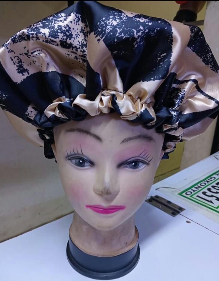 2in1 bonnet (can be worn both sides)