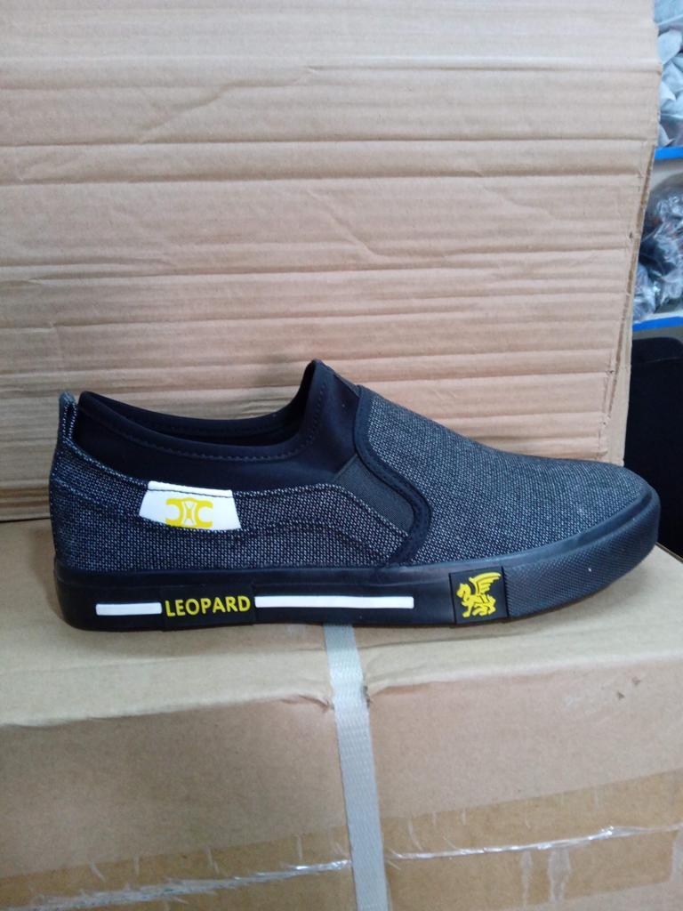 All Weather Men Rubber Shoes With Upper Canvas Material Rubber Sole All Weather Comfortable Shoes