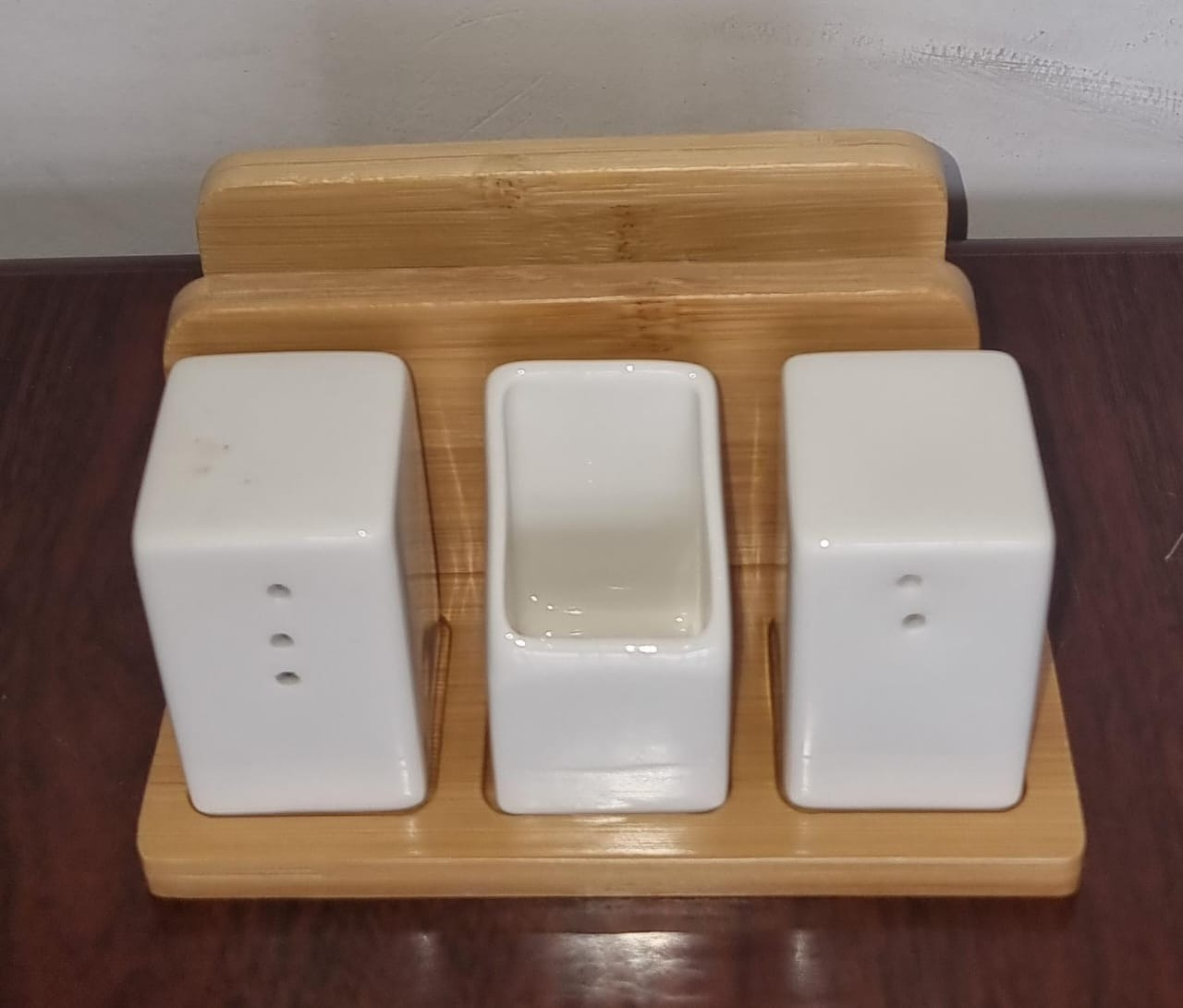 Bamboo Salt Pepper Napkin Holder Set for Kitchen Dining Table, Natural Napkin Holder Stand with Salt Pepper Caddy Restaurant Lunch Napkin Holder Organizer