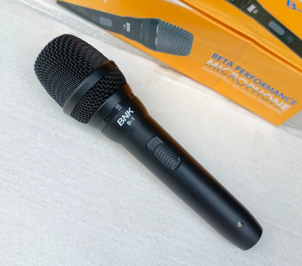 BNK B-1 Wired Cardioid Dynamic Vocal Microphone - Brand New