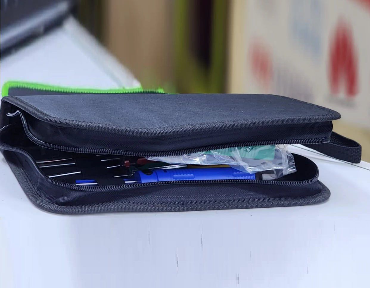 Network Tool Kit 15 In 1 Ethernet Crimping Tool For Cat5 / Cat5e / Cat6 /Cat6a,RJ11 / RJ45 Network Cable Tester Wire Tracer Punch Down Tool, Solder Gun, Solder,  wire Cutter, screw drivers, tape measu