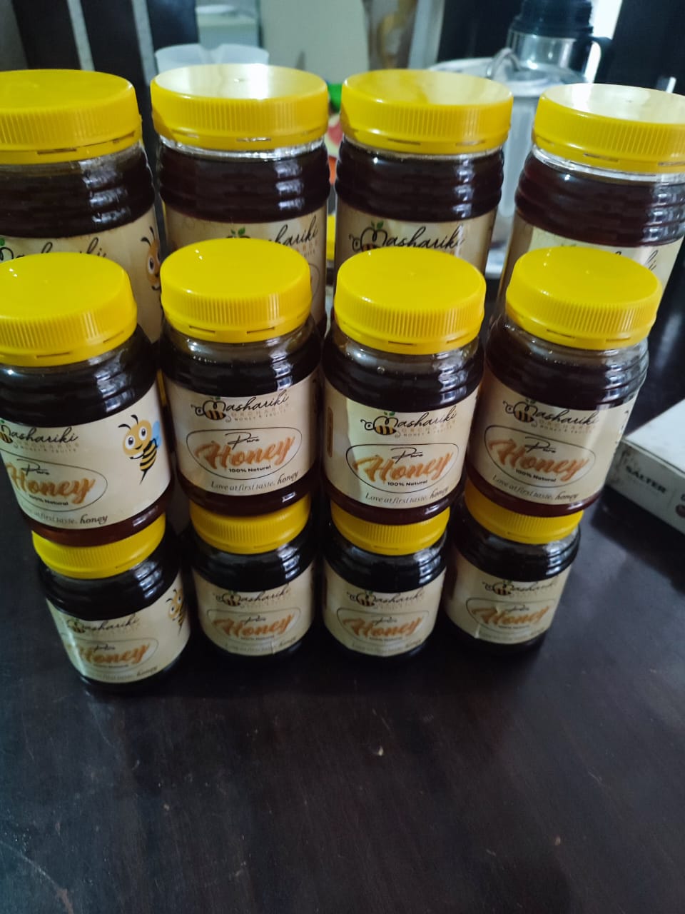 Pure Natural Honey Box - 100% Raw Organic Sweetness, Unprocessed and Packed with Nutrients for Healthy Living