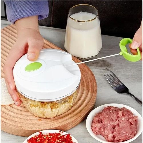 Manual spin cutter shredder