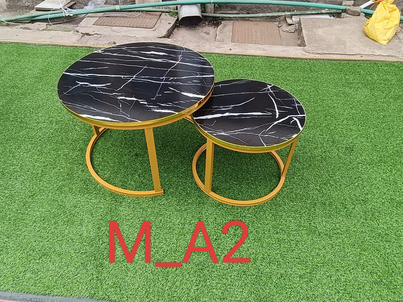 Mable effect Classy coffee nesting  round table with gold metal leg design