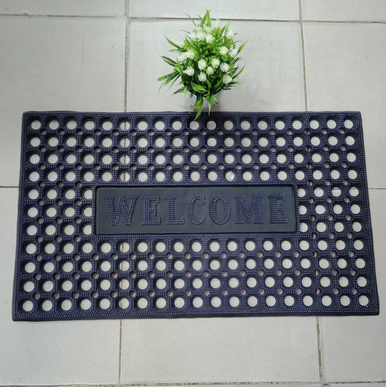 Heavy plastic square home door mat