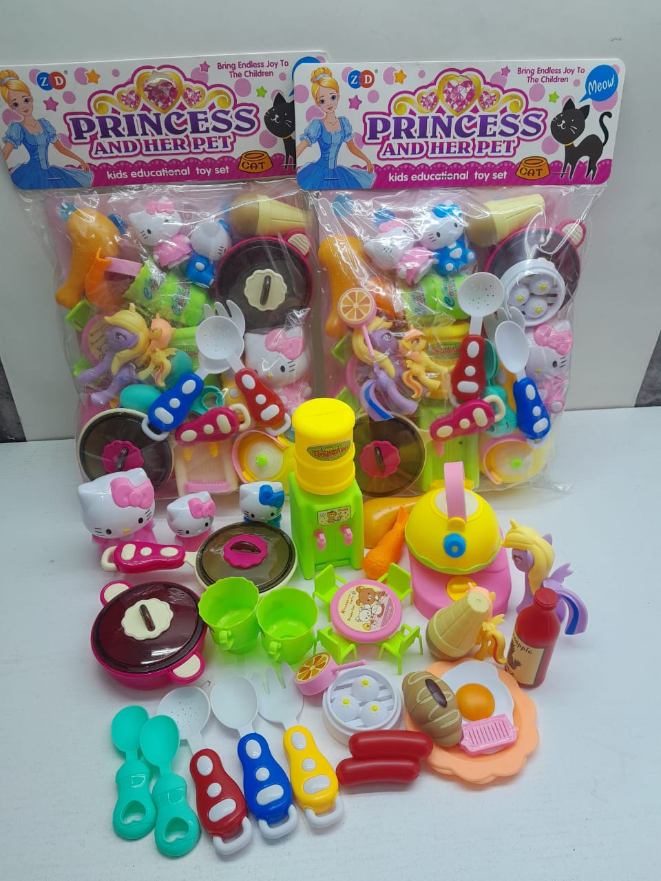 "Unleash creativity and culinary fun with our vibrant girls' kitchen play set, designed to inspire young chefs with endless imaginative possibilities."
Princess & her pet kitchen play set