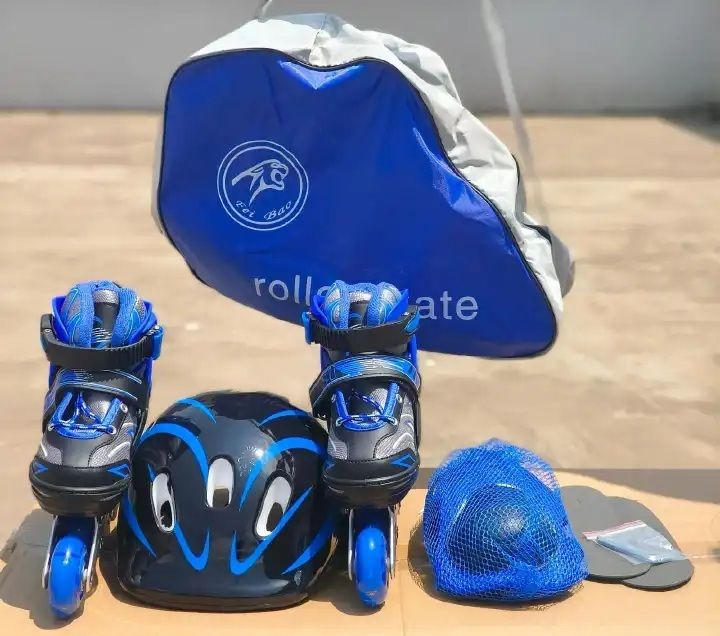 ✅️OFFER!! OFFER!! ✅️Full Set Kit Roller Speed Skating Shoes.Adjustable roller skates shoes Protective lining in the skate shoes. Comfortable