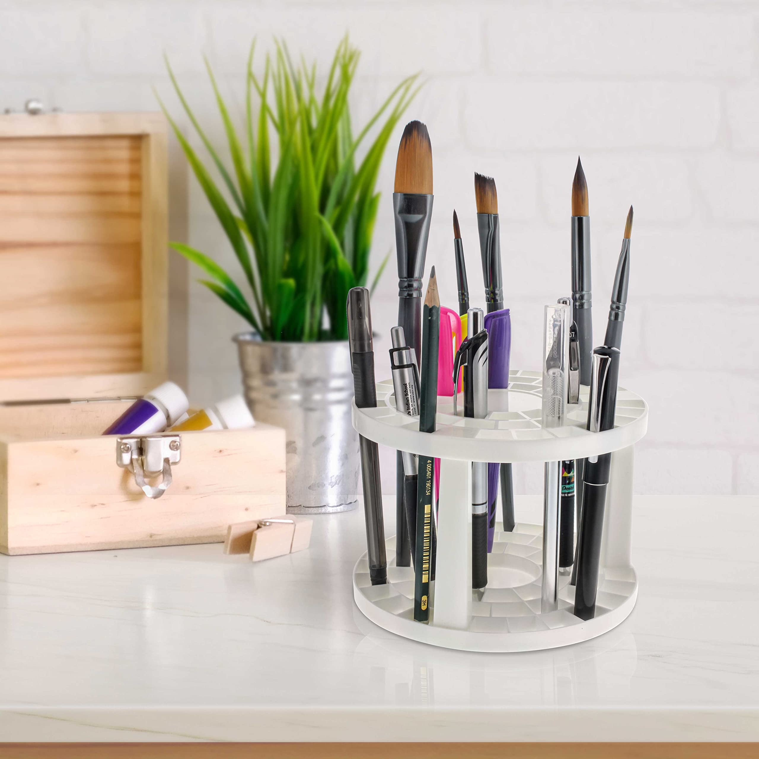 UPHUI 50 holes Simple Multi-Grid Pen Holder Girls' Makeup Brush Storage Art Paint Finishing Rack Students' Desktop Finishing Plastic Rack
