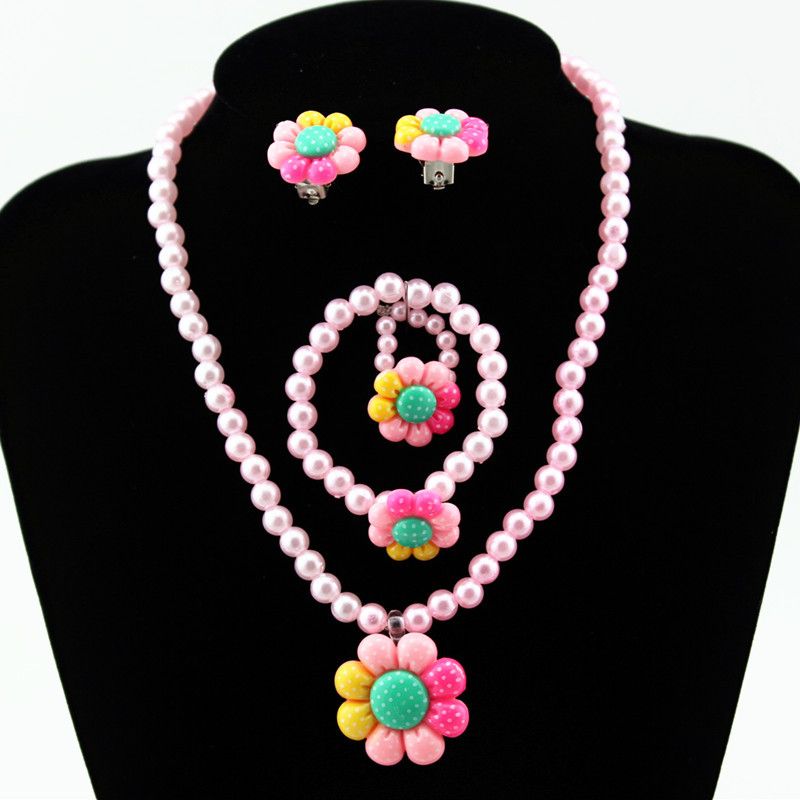 UPHUI 5PCS Set Of Children's Jewelry With Colorful Flowers Children's Jewelry Set With Hair Clips Children's Bracelets Children's Rings And Necklaces Children's Day Gifts Children's Birthday Gifts