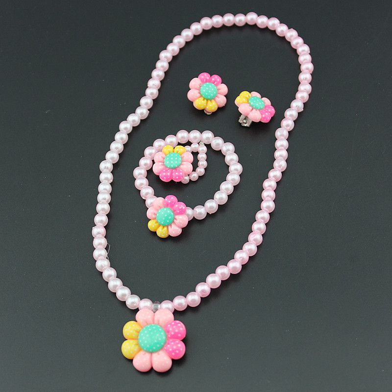UPHUI 5PCS Set Of Children's Jewelry With Colorful Flowers Children's Jewelry Set With Hair Clips Children's Bracelets Children's Rings And Necklaces Children's Day Gifts Children's Birthday Gifts