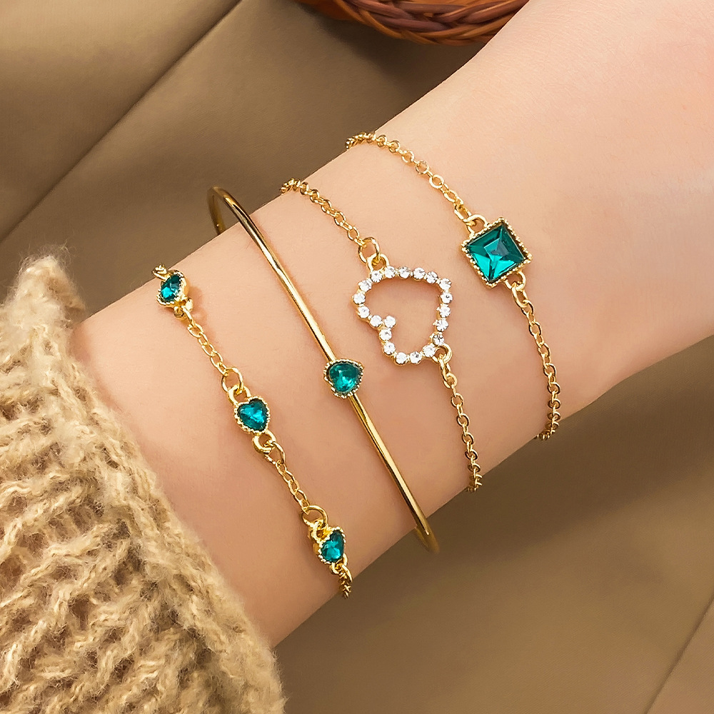 UPHUI 4PCS Women's Gold Bracelet Set Punk Layered Stackable Gold Bracelet With Open Cuffs Wrapped Bracelet Chain Ankle Chain Suitable Emerald inlaid with diamonds For Girls' Fashion Jewelry