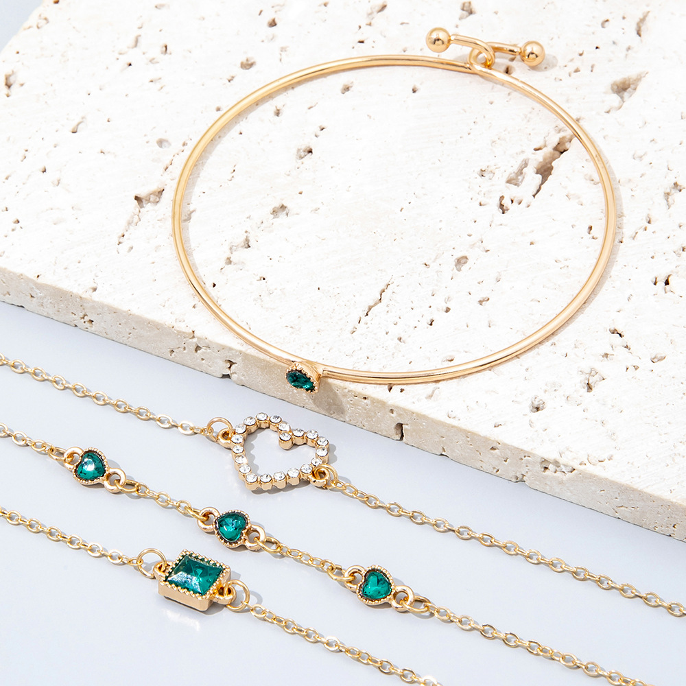 UPHUI 4PCS Women's Gold Bracelet Set Punk Layered Stackable Gold Bracelet With Open Cuffs Wrapped Bracelet Chain Ankle Chain Suitable Emerald inlaid with diamonds For Girls' Fashion Jewelry