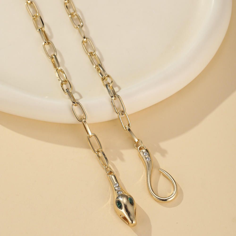UPHUI Ladies' Golden Snake Necklace Silver Snake Pendant Necklace Layered Serpentine Necklace Square Crystal Haoshi Ladies' Serpentine Gold Necklace Fashion Necklace Exquisite Snake Jewelry