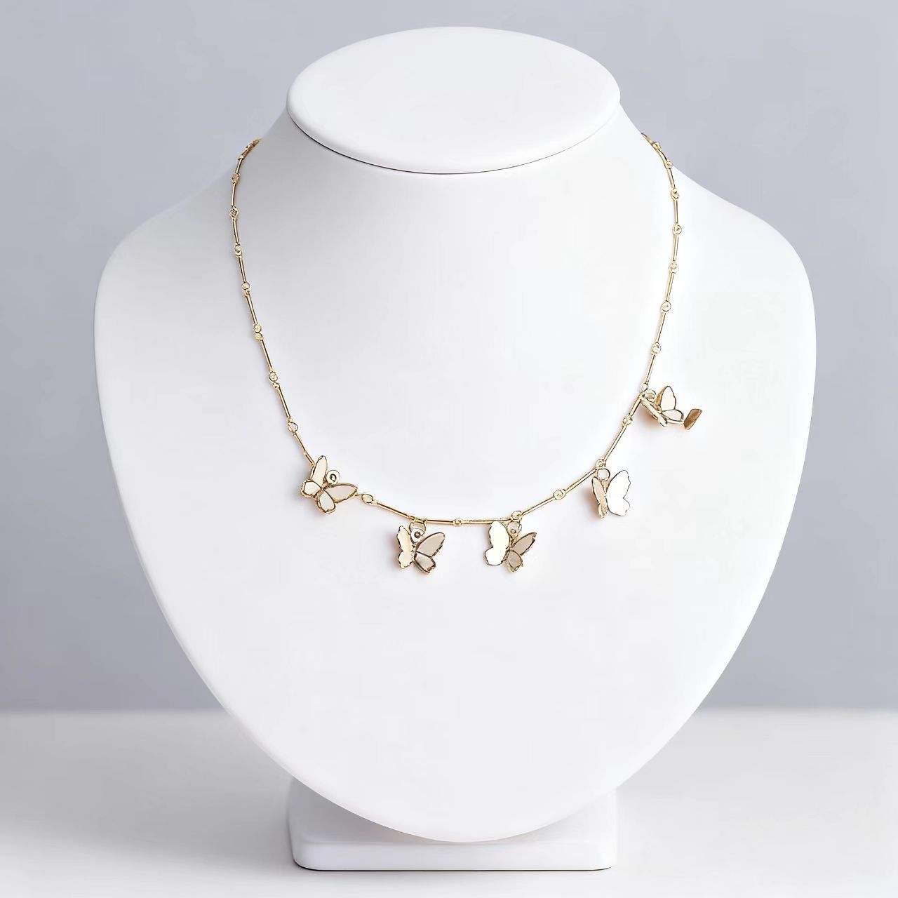 UPHUI Bohemian Cute Butterfly Necklace Women's Golden Clavicle Chain Design Butterfly Pendant Necklace Versatile for Daily Wear New Style
